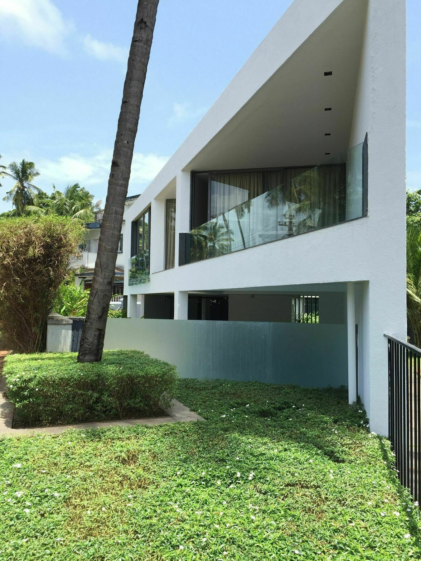 Hotel Calem Grove à Candolim Extérieur photo